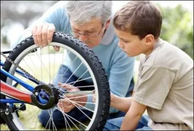 Lequel de ces mots n'est pas un synonyme de  rendre neuf  ?
