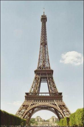 Quelle est la hauteur de la tour Eiffel ?
