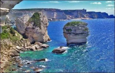 Comment est surnomme La Corse ?