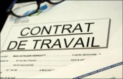 En France, comment se nomme un contrat d'embauche dfinitif ?