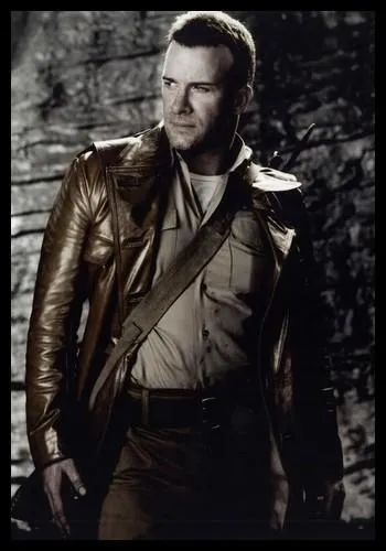 En 2009, Thomas Jane a jou dans  The Mutant Chronicles , qui est au dpart :