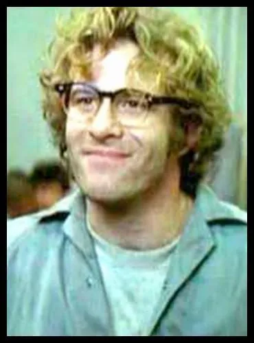 Dans quel blockbuster de John Woo a-t-il eu un petit rle aux cts de Nicolas Cage et John Travolta ?