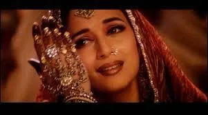 En 2002, adapté d'un roman bengali très connu en Inde, ce film de Sanjay Leela Bhansali remporte un succès international.