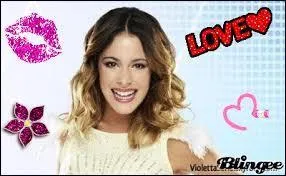 Quel est son pseudo sur Twitter ?