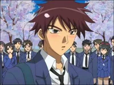 Dans  Love Love ?  , ce jeune garon de dix-sept ans a trouv un petit job en tant que camraman. Il est sous le charme de Yagami Natsumi, une des cosplayers. C'est...