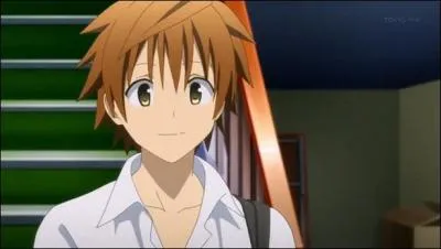 Dans  To Love Ru , il est la cible de toutes les catastrophes. Il a plusieurs amis extraterrestres et ce sont eux qui lui causent de nombreux problmes, que ce soit  l'cole ou  la maison. Il n'arrive pas  mener une vie tranquille. C'est...