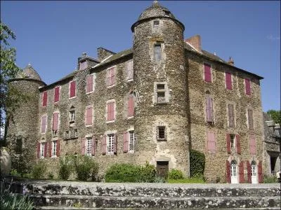 Il passa une partie de son enfance chez ses grands-parents au chteau :