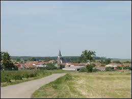 Suivez la route et vous arrivez dans le village lorrain d'Ancerviller. Ce village de l'arrondissement de Lunville se situe dans le dpartement ...