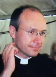 Que faisait le pre Georges Vandenbeusch, au Cameroun, avant d'tre enlev le 14 Novembre 2013 ?