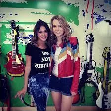 Quelles sont les activits principales de Martina Stoessel ?