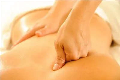 Laquelle de ces techniques n'est pas une technique de massage ?