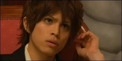 Yusuke incarne Okura Masaru, jeune garçon qui vit avec ses cinq autres frères dans la maison familiale. Il va faire la rencontre de Chisato, jeune fille sans domicile fixe. Il s'agit de :