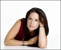 Avec qui Piper a-t-elle une relation pendant cette saison ?