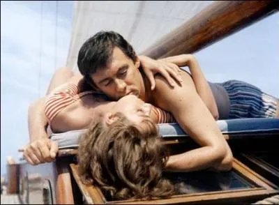 Quelle actrice jouait dans le film  Plein soleil  ralis par Ren Clment aux cts d'Alain Delon ?