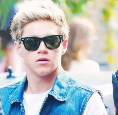 Qui est n le 13 septembre 1993 ?