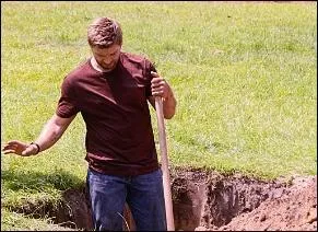 Que fait cet homme ?