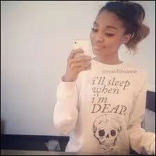 En 2009, dans quelle srie apparat-elle ?