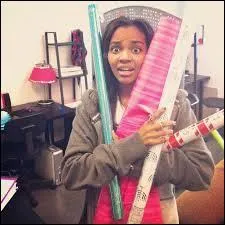 Y chante-t-elle le gnrique appel  Exceptional  ?