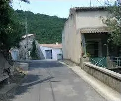 Nous sommes dans la commune languedocienne de Valmascle. Nous nous situons dans le dpartement ...