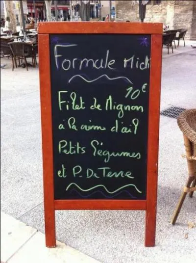 Un mot en trop s'est gliss,  vous de le retirer :