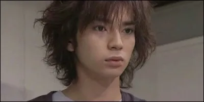 Ce drama raconte l'histoire de Takeshi Goda, qui rencontre Sumire par hasard et décide de devenir son petit chien. Quel est son nom ?