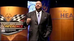 Qui a renvoyet r-engag le Big Show ?