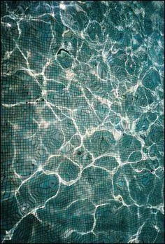 Un mlange contenant de l'eau est appel :