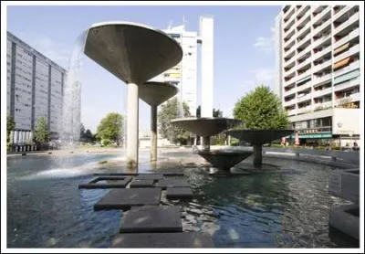 Combien y a-t-il d'habitants à Carouge ?