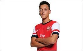 De quelle nationalit est ce joueur d'Arsenal ?