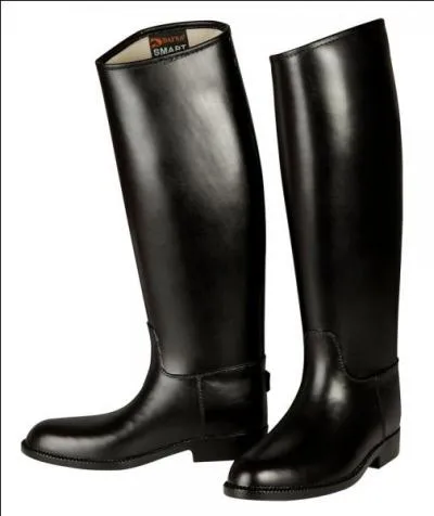 Le cavalier porte le plus souvent des :