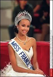 Comment s'appelle Miss France 2000 ?