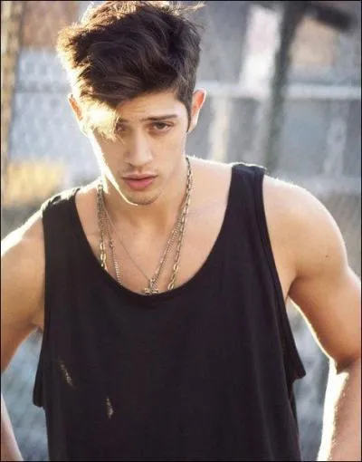 Quel acteur interprte son rle ?