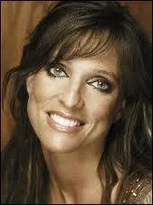 Laquelle de ces chanteuses n'est pas de nationalit canadienne ?