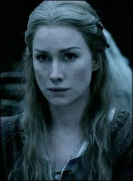 Qui joue le rle de la mre des originaux ?