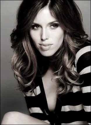 Vicki est la soeur de ...