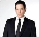 Qui est cet homme d'affaires ?