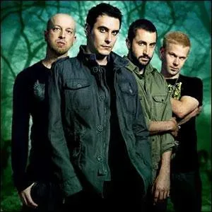 De quel pays est originaire le groupe Breaking Benjamin ?