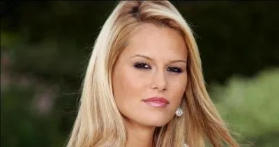 Quel est le nom de famille de Marine ?