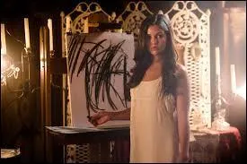 Qui est Davina Claire ?