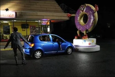 Dans la saison 6, pisode 2, (Very Bad Nuit), comment s'appelle le donut gant sur lequel Lassie a tir ?