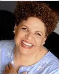 Qui est cette jeune femme ?