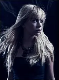 [Vrai ou Faux] Dans la srie The Secret Circle, le cercle est constitu de 4 garons et de 2 filles.