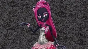 Comment s'appelle cette Monster high ?