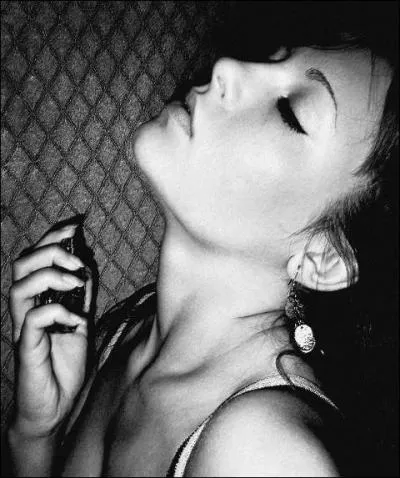 Qui a crit  La femme aux deux sourires , dans lequel Arsne Lupin rsoud l'nigme ?