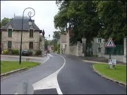 Je traverse la ville Val-d'Oisienne de Courdimanche. Je suis donc en rgion ...