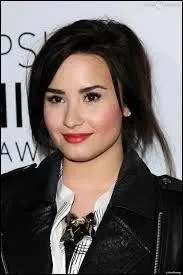  qui pensez-vous en regardant cette photo ?