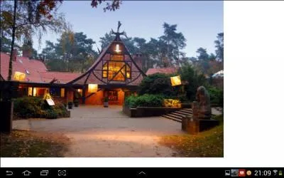 Worpswede est un petit village d'Allemagne du Nord, mais en 1889, il se rendit mondialement clbre par sa colonie d'artistes peintres.  ct de quelle grande ville d'Allemagne du Nord se situe le village ?