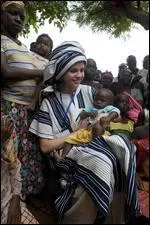 De quelle association est-elle l'ambassadrice ?