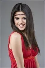 Justin est un des ex de Selena tout le monde le sait. Mais qui sont ses autres ex ? (2 d'entre eux)