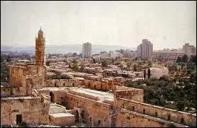 En Isral, c'est  Jrusalem que sigent la plupart des ambassades.